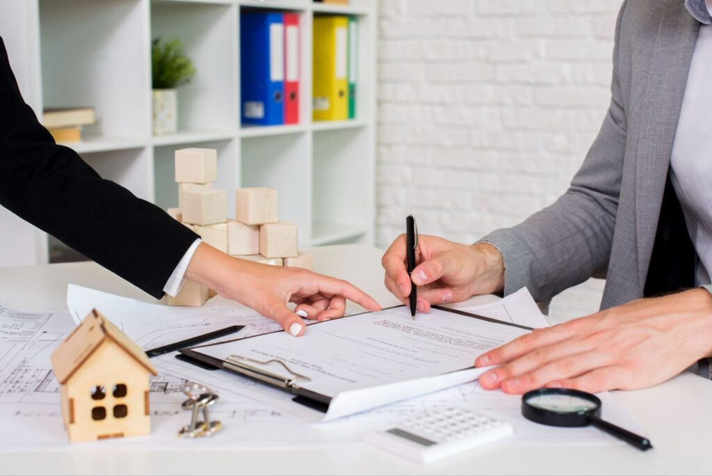 Conveyancing Geelong contract review for buyers and sellers